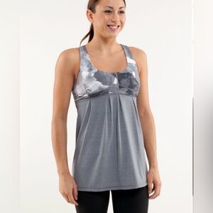 Lululemon Run: Your Heart Out tank, size 8